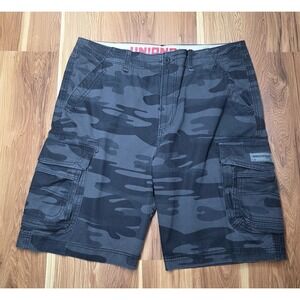 Vintage Unionbay Cargo Shorts Y2k Baggy Mens‎ 38 Gray Camo Camouflage Jorts